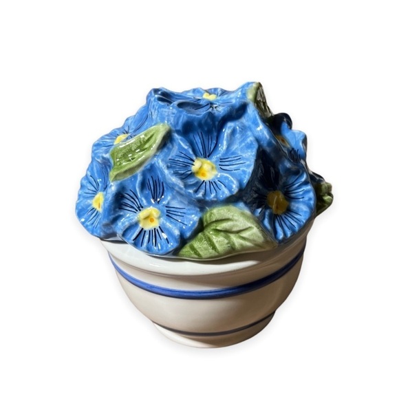 Blue Skies Salt and Pepper Flower Pot New in Box by Certified‎ Floral Ceramic - Picture 6 of 11